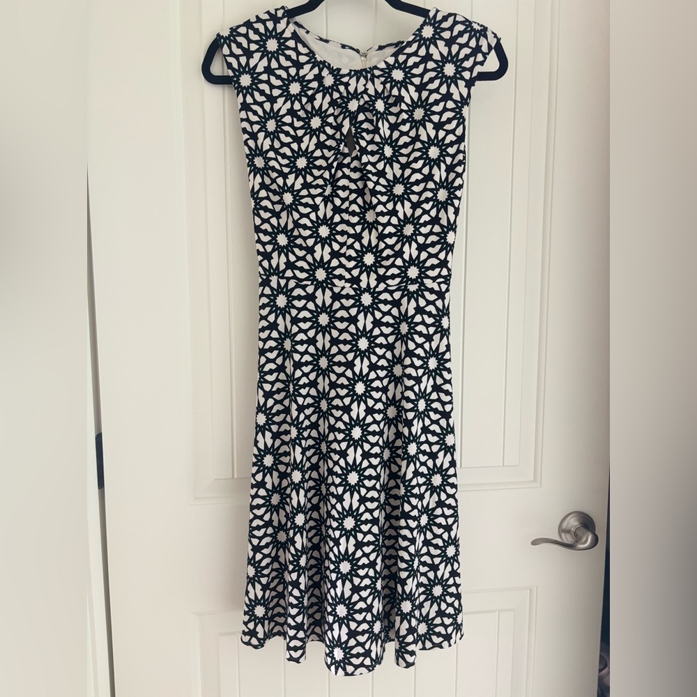 Wisp Black and White Dress Sz 4
